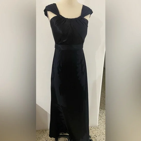 Elie Tahari | Dresses | Elie Tahari Bergdorf Goodman Long Satin Stamp Black Dress | Poshmark Elie Tahari | Dresses | Elie Tahari Bergdorf Goodman Long Satin Stamp Black Dress | Poshmark
